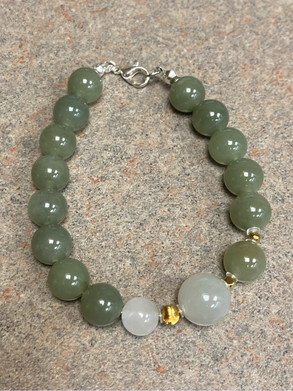 Genuine untreated Jade (hetianyu) 10mm Bracelet with Gold Accent